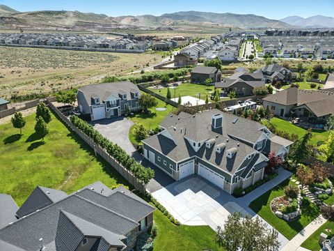 Photo of 14956 S CASTLE VALLEY DR W, Bluffdale, UT 84065 (MLS # 2101933)