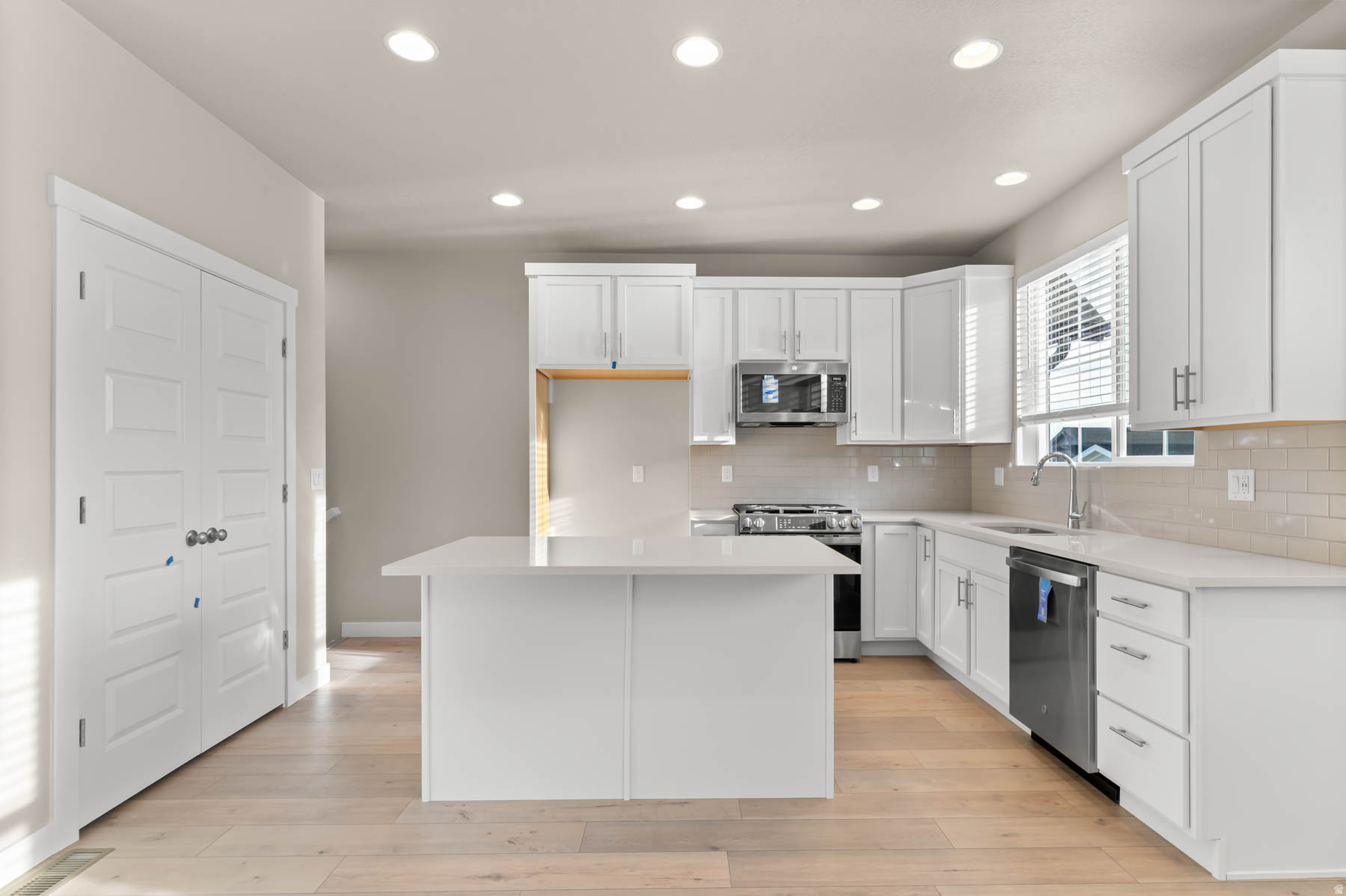 TERRAINE TOWNS 170 - Residential