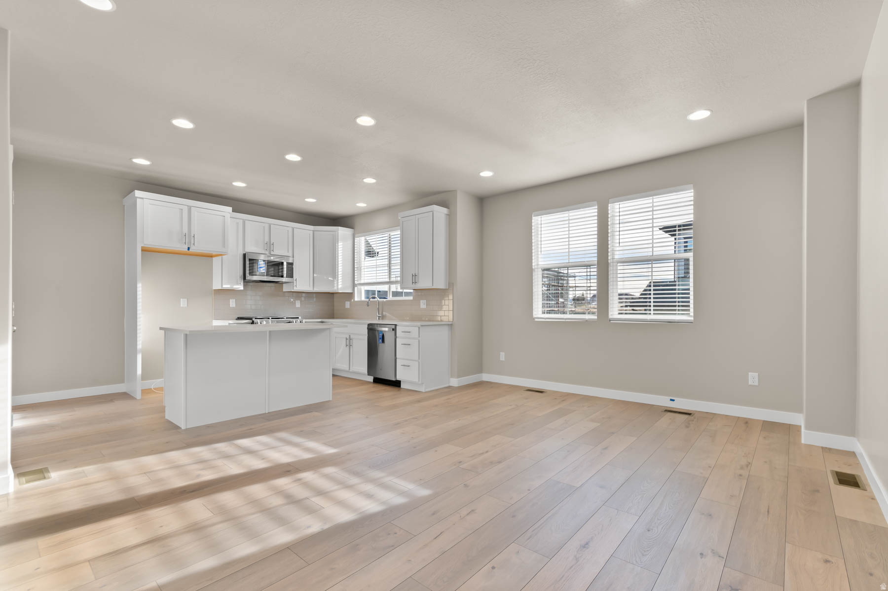 TERRAINE TOWNS 170 - Residential