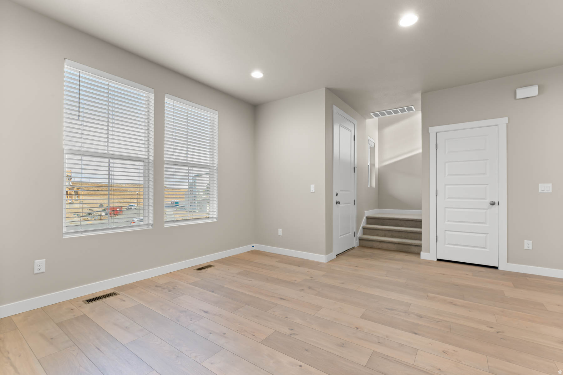 TERRAINE TOWNS 170 - Residential