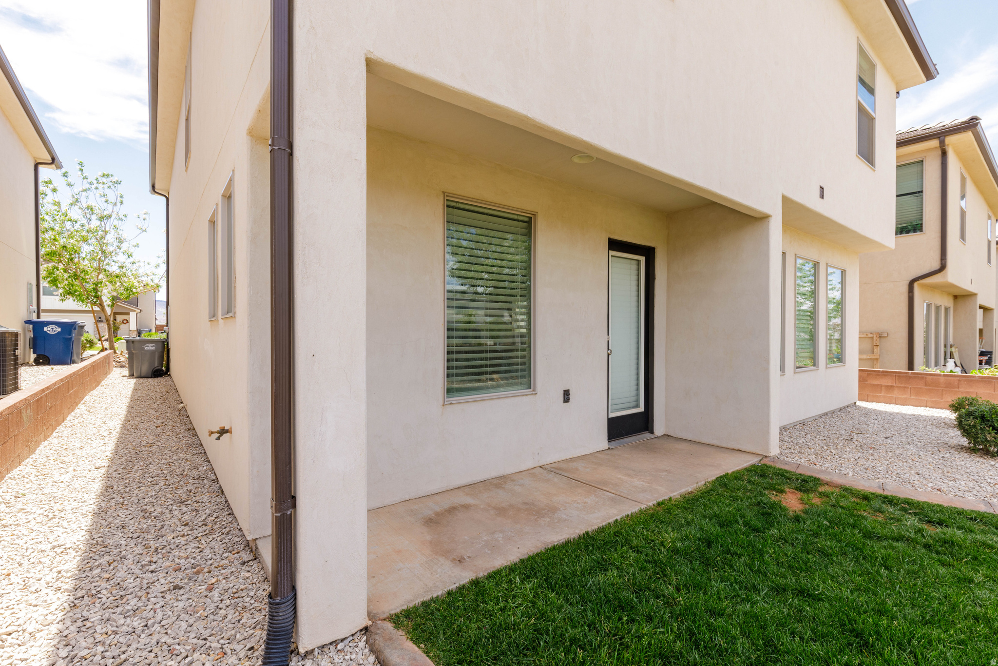 DESERT HOLLOW PH 6-8 - Residential