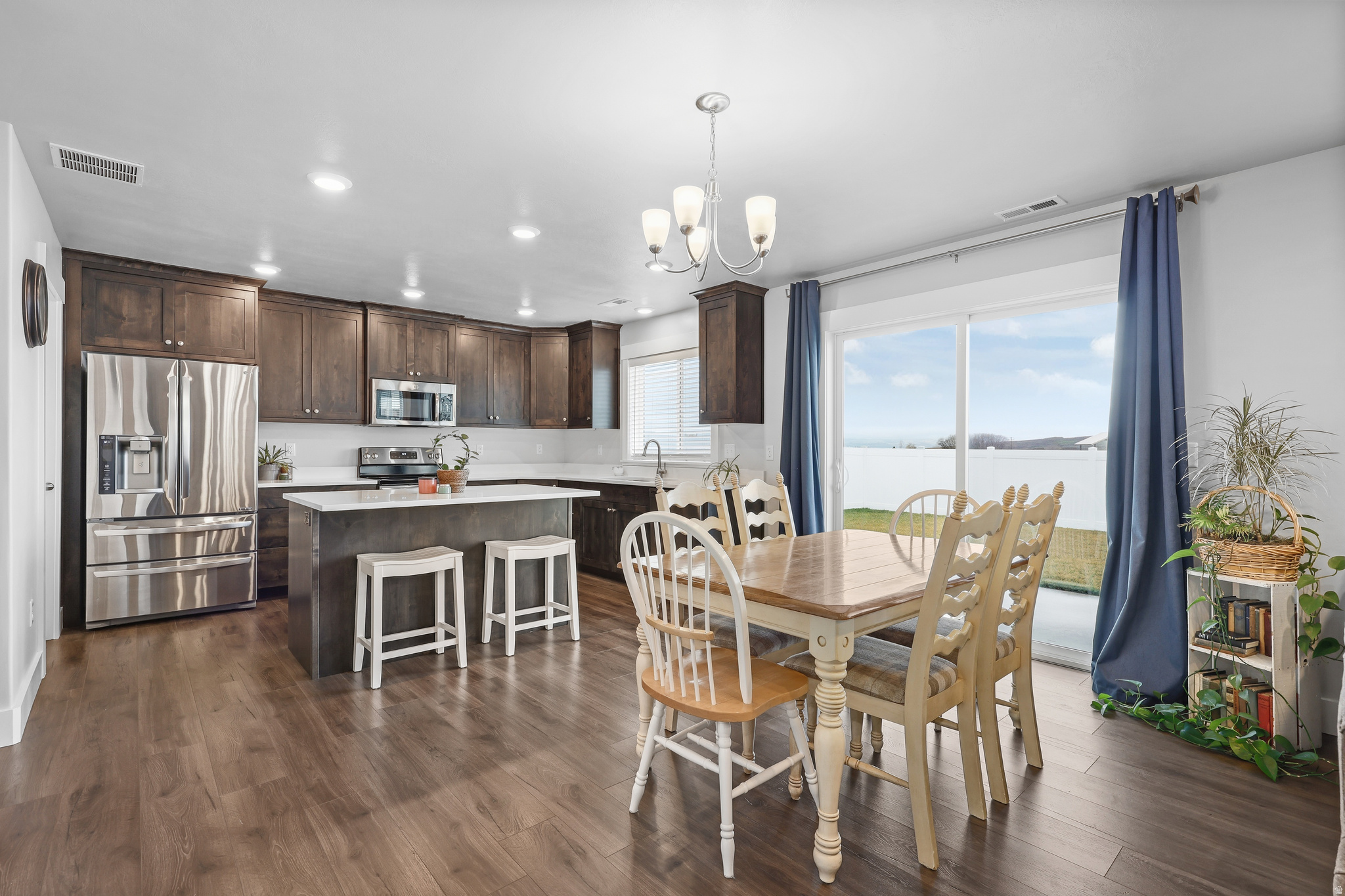 AMBER FIELDS - Residential