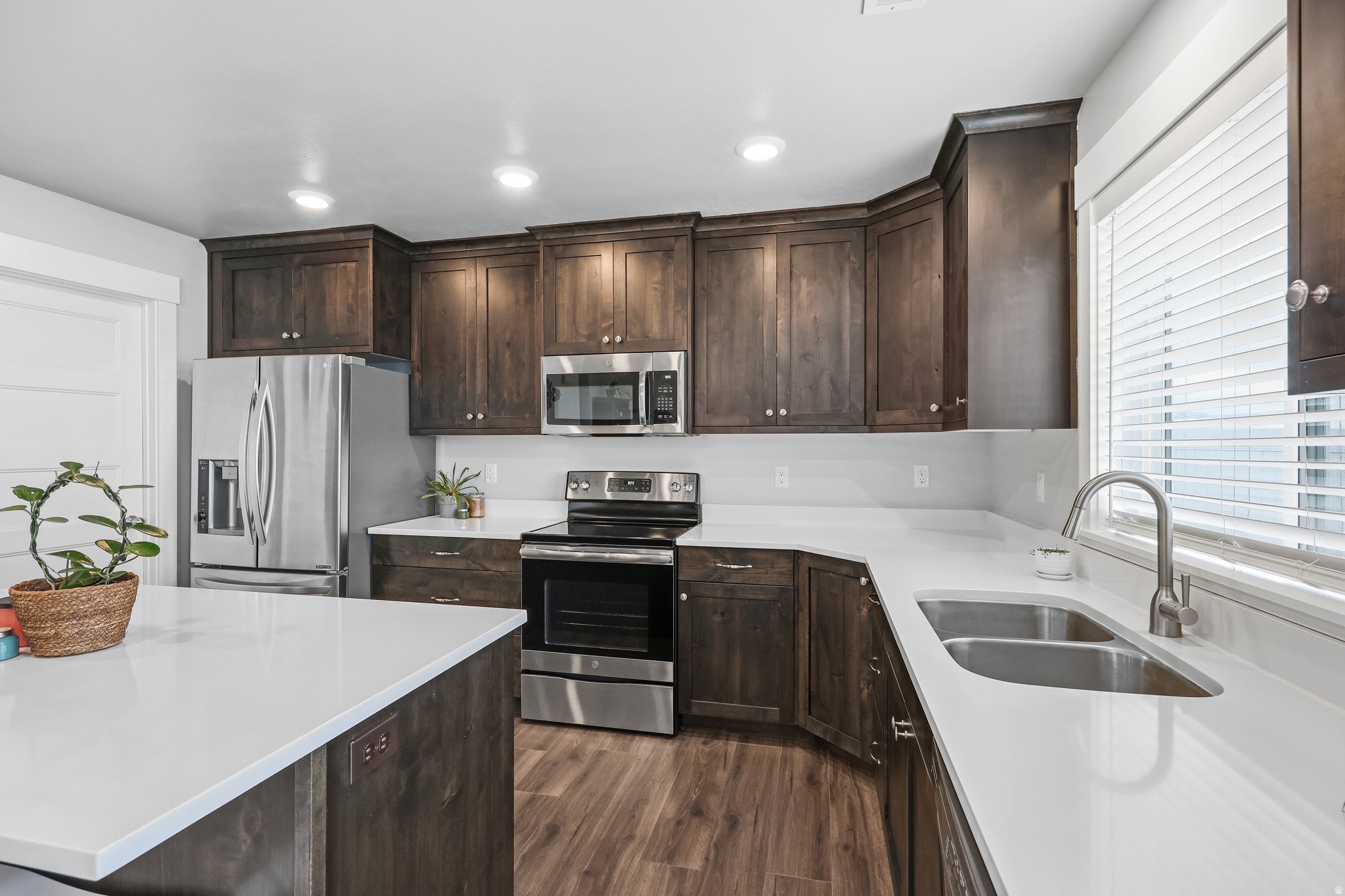 AMBER FIELDS - Residential