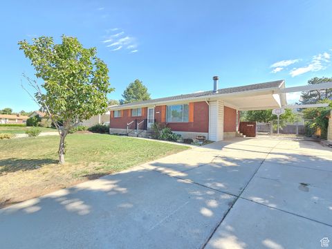 Photo of 7593 S CASA GRANDE CIR, Midvale, UT 84047 (MLS # 2110225)