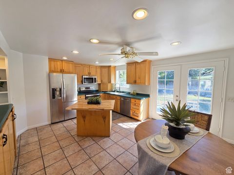 Tiny photo for 7593 S CASA GRANDE CIR, Midvale, UT 84047 (MLS # 2110225)