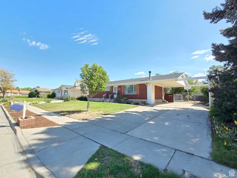 Tiny photo for 7593 S CASA GRANDE CIR, Midvale, UT 84047 (MLS # 2110225)