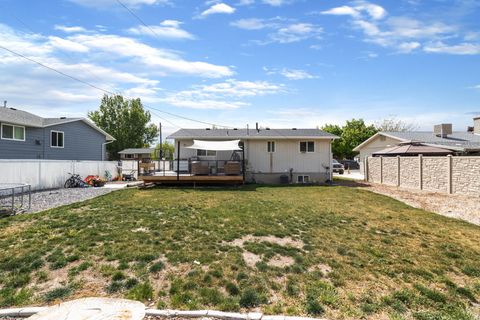 Tiny photo for 660 N 420 W, Lehi, UT 84043 (MLS # 2155440)