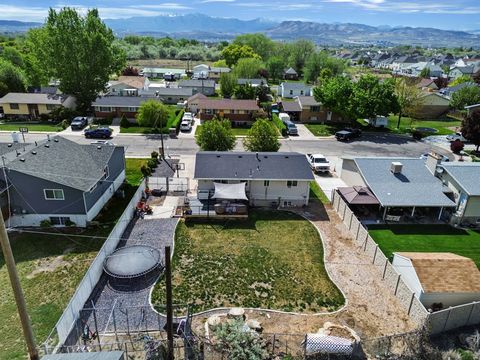 Tiny photo for 660 N 420 W, Lehi, UT 84043 (MLS # 2155440)