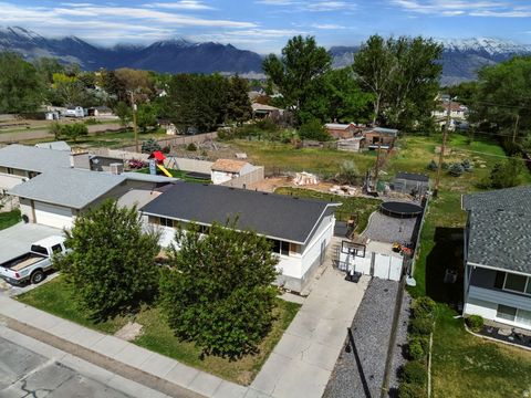 Tiny photo for 660 N 420 W, Lehi, UT 84043 (MLS # 2155440)