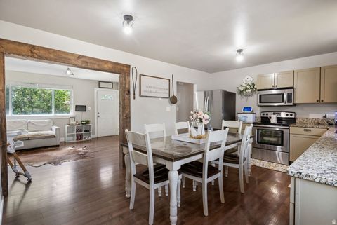 Tiny photo for 660 N 420 W, Lehi, UT 84043 (MLS # 2155440)