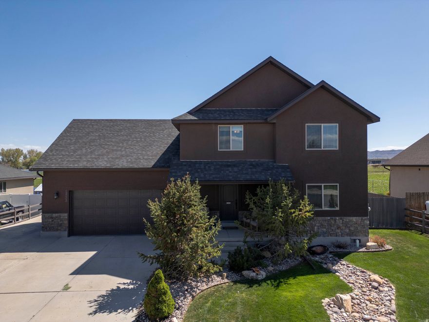 Well-maintained 3-bedroom home with a large bonus room located in the desirable Sunstone subdivision. This property features spacious bedrooms, including a primary suite with en suite bathroom and a large walk-in closet. The home offers a gas fireplace and is plumbed for both gas and electric utilities. Additional highlights include an oversized garage with ample storage, with tons of heavy shelving added, and updated 8' fluorescent lights. Plus, a 10x14 shed with a roll-up door and loft. The fenced backyard provides added privacy with no rear neighbors and is situated on a quiet dead-end street. Outdoor living is enhanced by a 12x23 redwood deck, ideal for entertaining or relaxing. Recent improvements include a newer water heater and additional insulation in both the attic and garage. Conveniently located just a short distance from the golf course, this property offers a great combination of comfort, functionality, and location.  Square footage figures are provided as a courtesy estimate only and were obtained from previous MLS.  Buyer is advised to obtain an independent measurement.