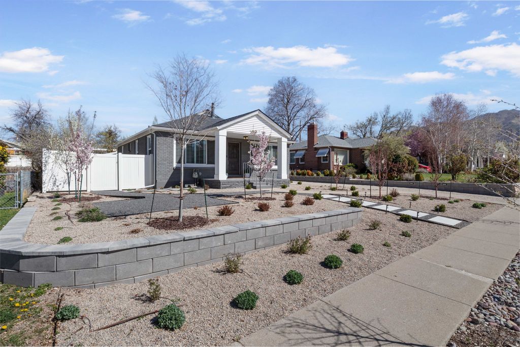 Photo of 2023 E 1700 S, Salt Lake City, UT 84108 (MLS # 2146319)