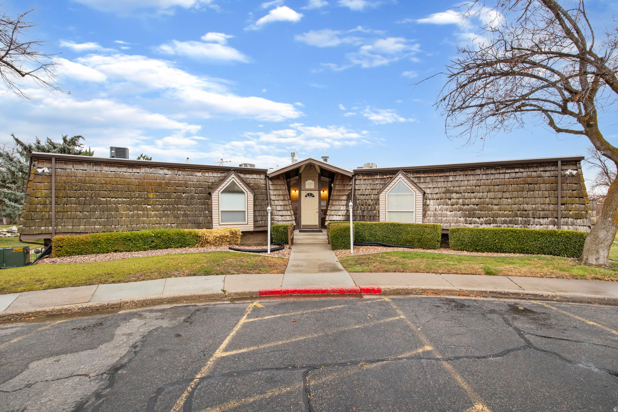 CEDAR SPRINGS - Residential