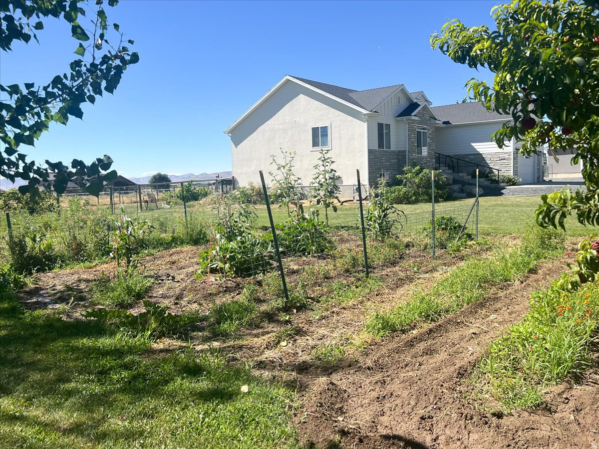 NORTH SUNSET MEADOWS SUBDIVISION - Residential