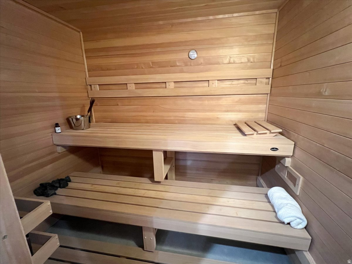 NORTH SUNSET MEADOWS SUBDIVISION - Residential