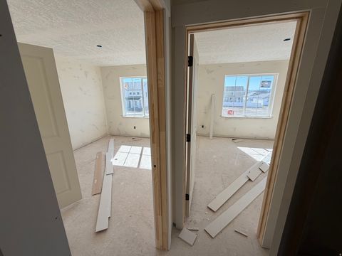 Tiny photo for 241 W 550 N, Smithfield, UT 84335 (MLS # 2142493)