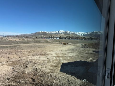 Tiny photo for 241 W 550 N, Smithfield, UT 84335 (MLS # 2142493)