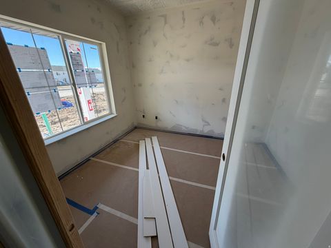 Tiny photo for 241 W 550 N, Smithfield, UT 84335 (MLS # 2142493)