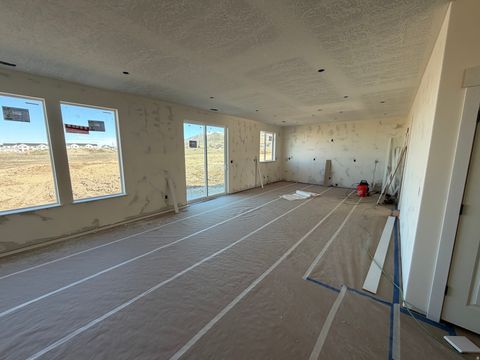 Tiny photo for 241 W 550 N, Smithfield, UT 84335 (MLS # 2142493)