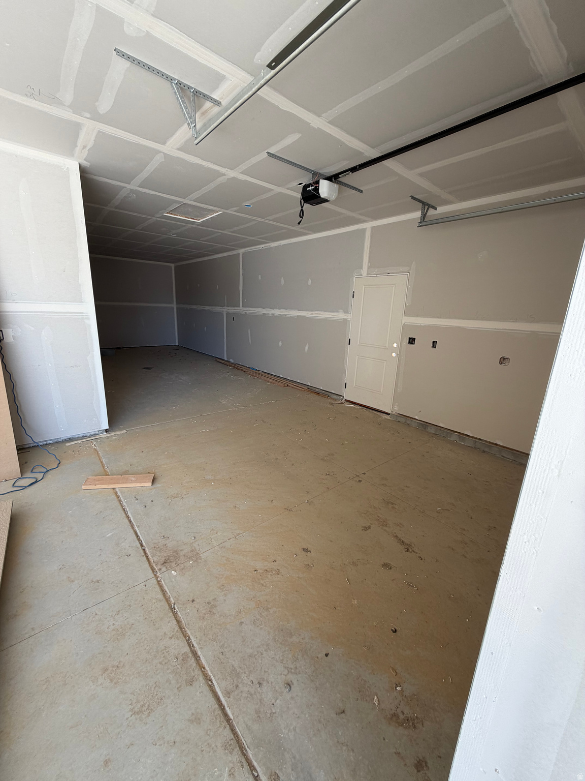 GOLDEN FOREST - Residential