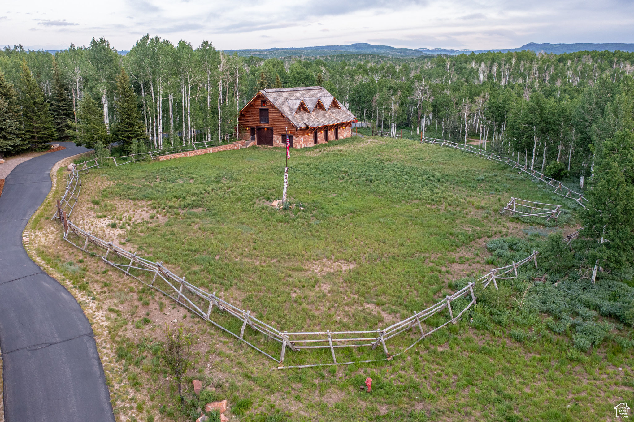 WOLF CREEK RANCH - Residential