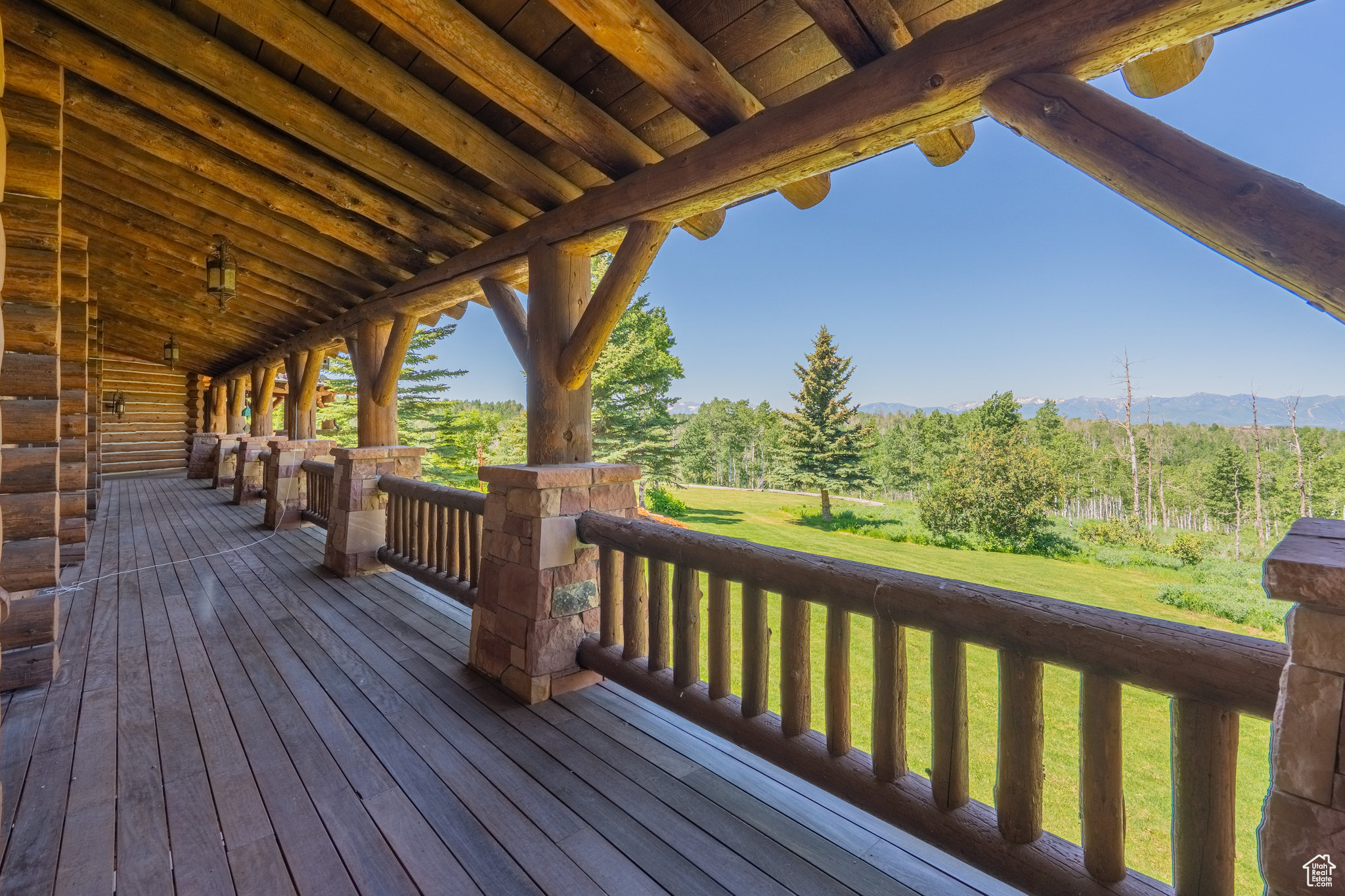 WOLF CREEK RANCH - Residential