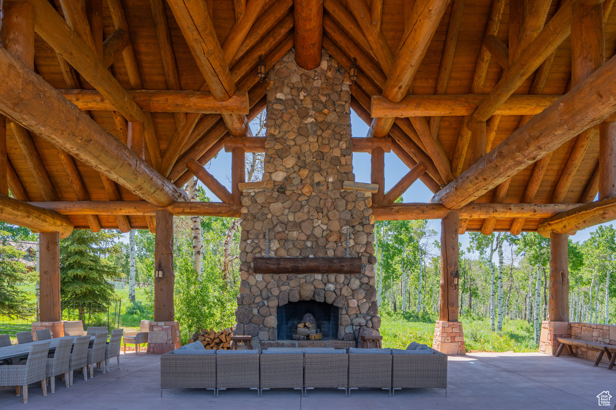 WOLF CREEK RANCH - Residential