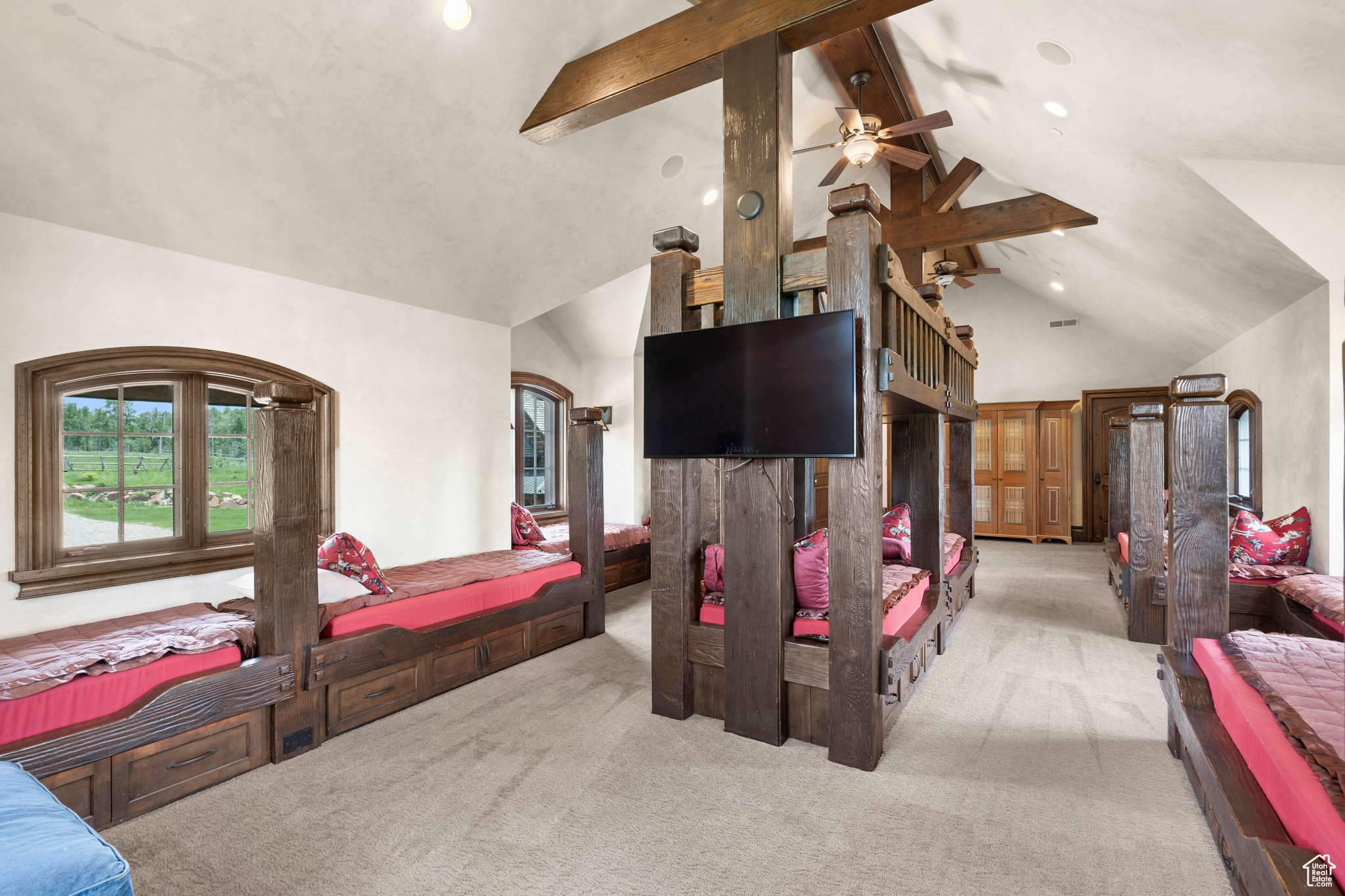 WOLF CREEK RANCH - Residential