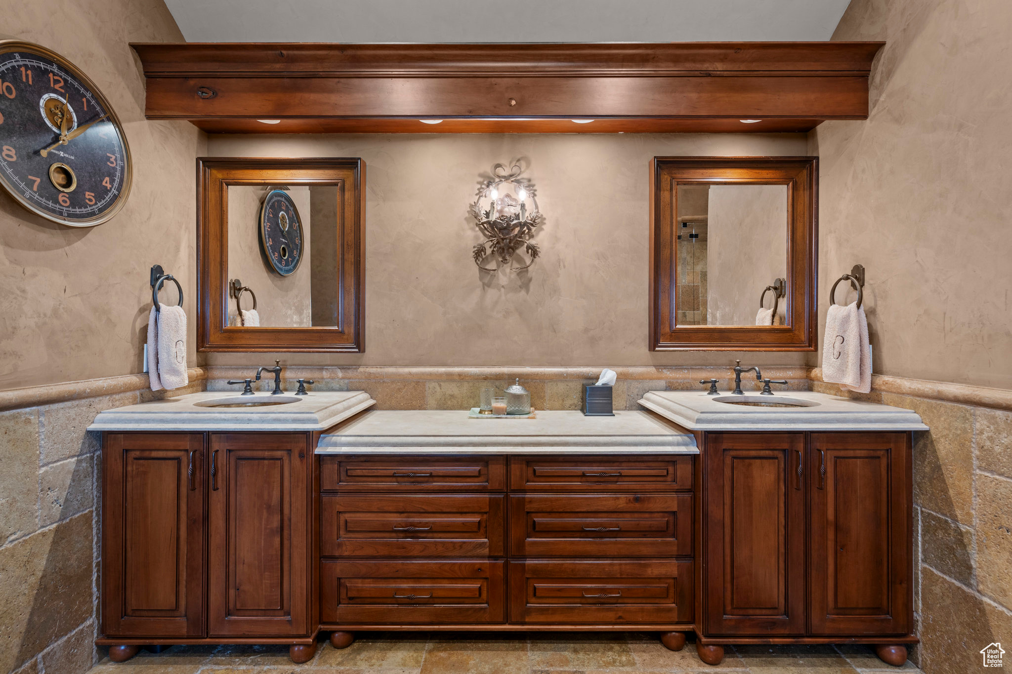 WOLF CREEK RANCH - Residential