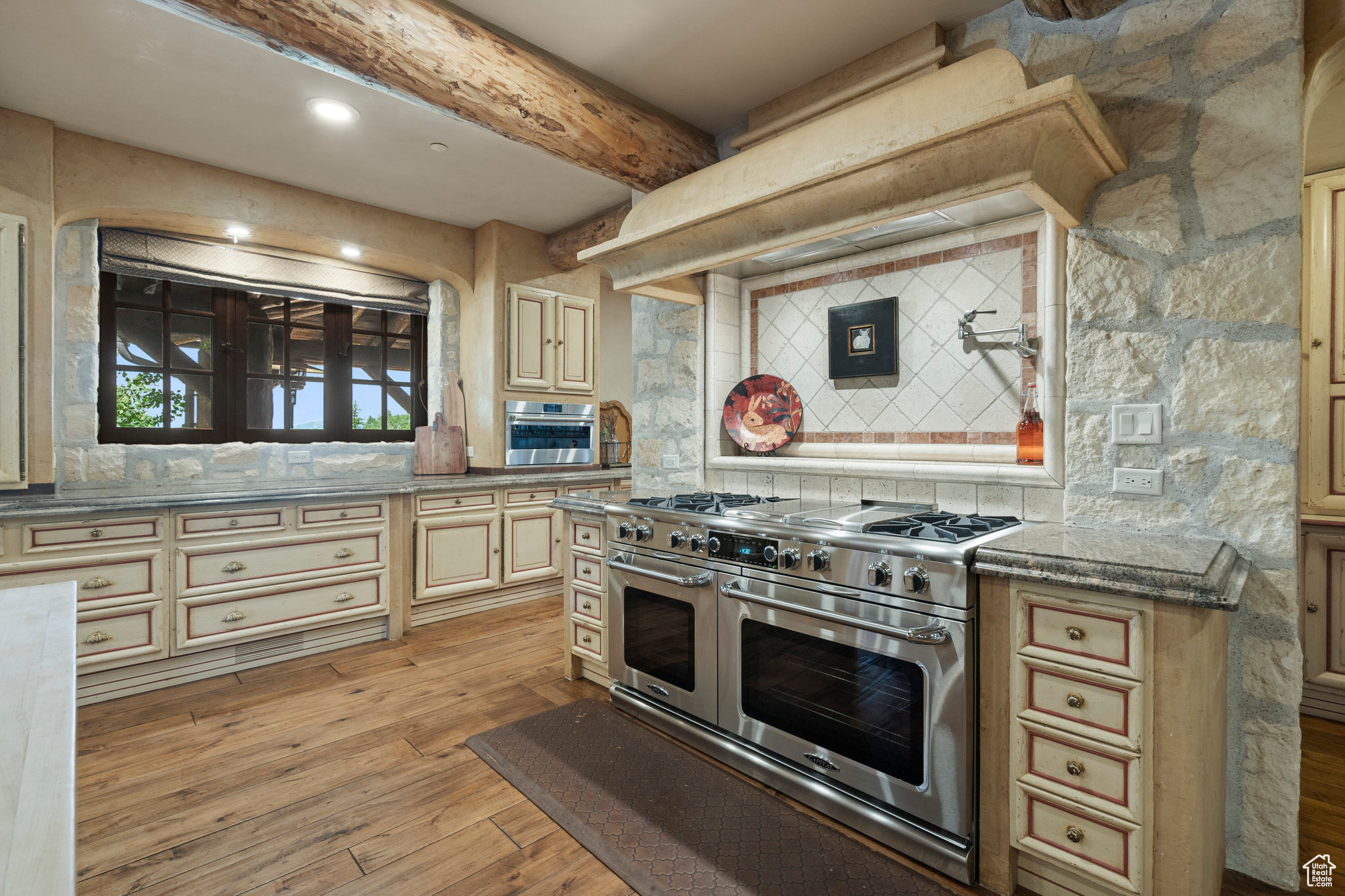 WOLF CREEK RANCH - Residential