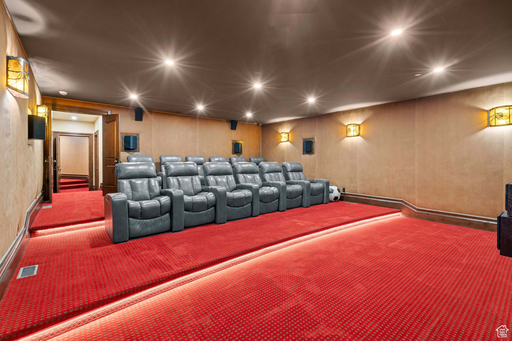 WOLF CREEK RANCH - Residential