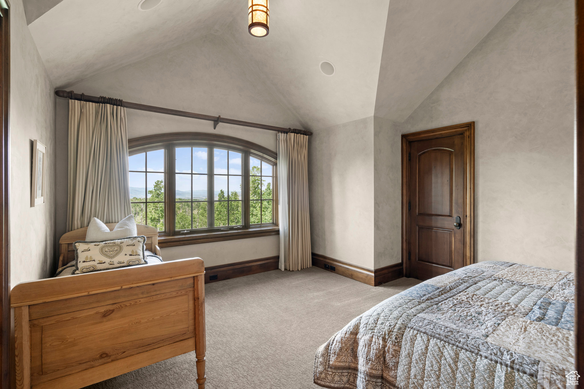 WOLF CREEK RANCH - Residential