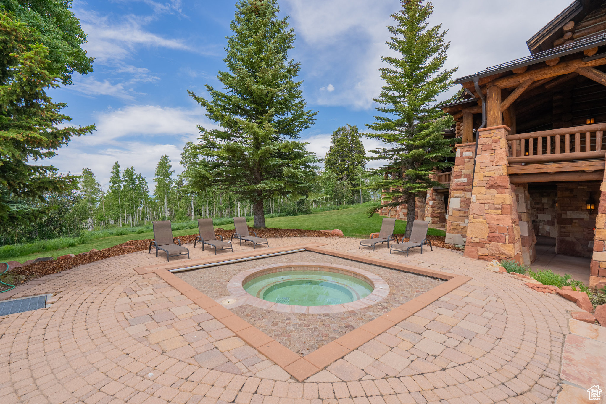 WOLF CREEK RANCH - Residential