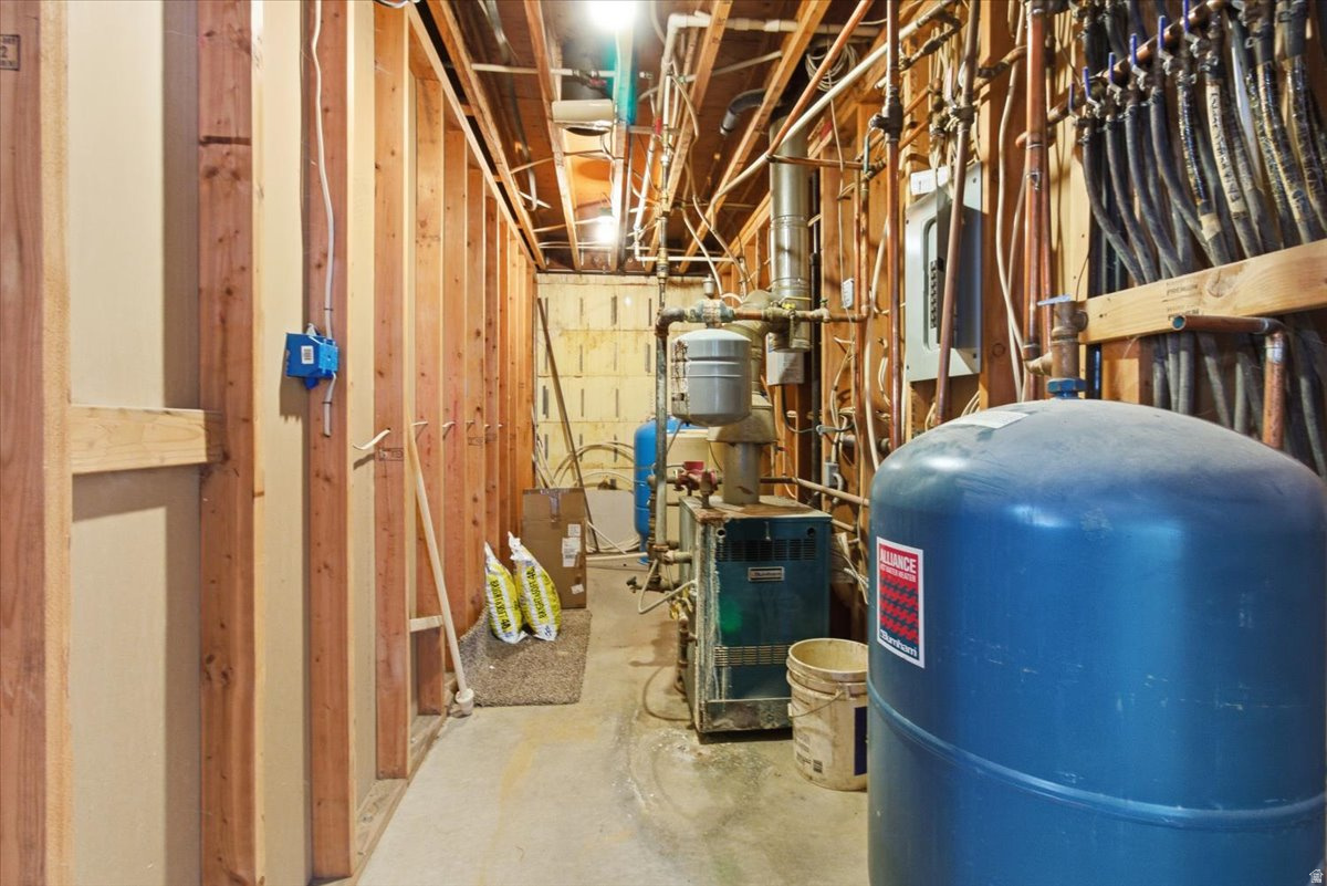 OAKER HILLS - Residential