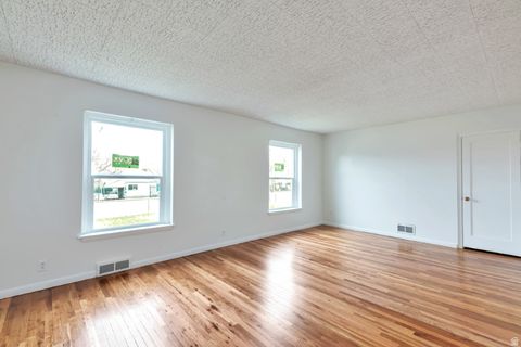 Tiny photo for 3757 S 2300 E, Millcreek, UT 84109 (MLS # 2127056)