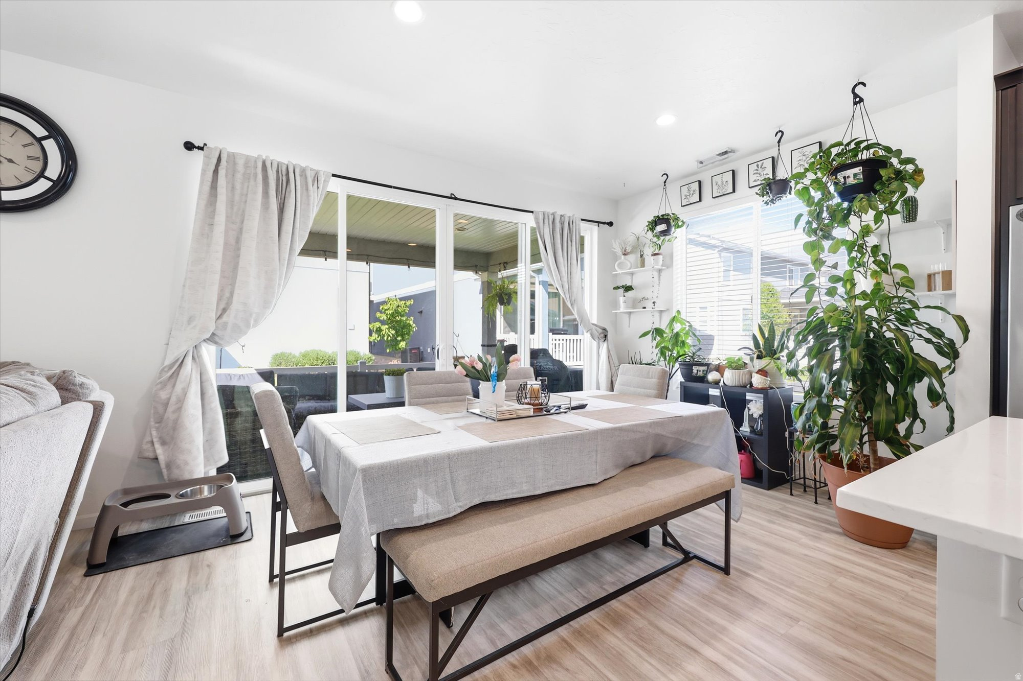 HIDDEN SPRINGS - Residential
