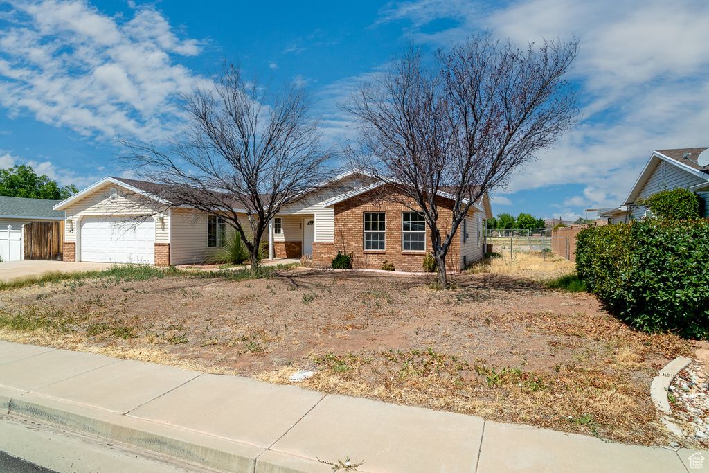 Photo of 145 N 380 W, La Verkin, UT 84745 (MLS # 2115953)