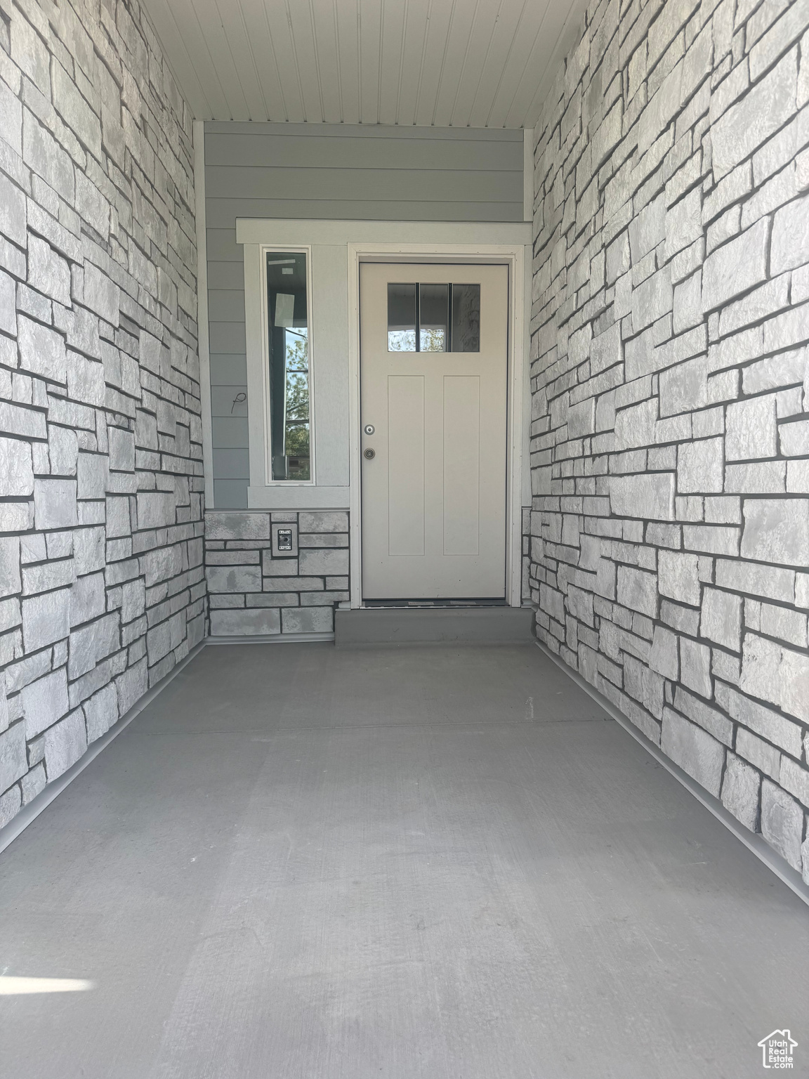 4687 S Roger View Ln #8, West Valley City, Utah image 2