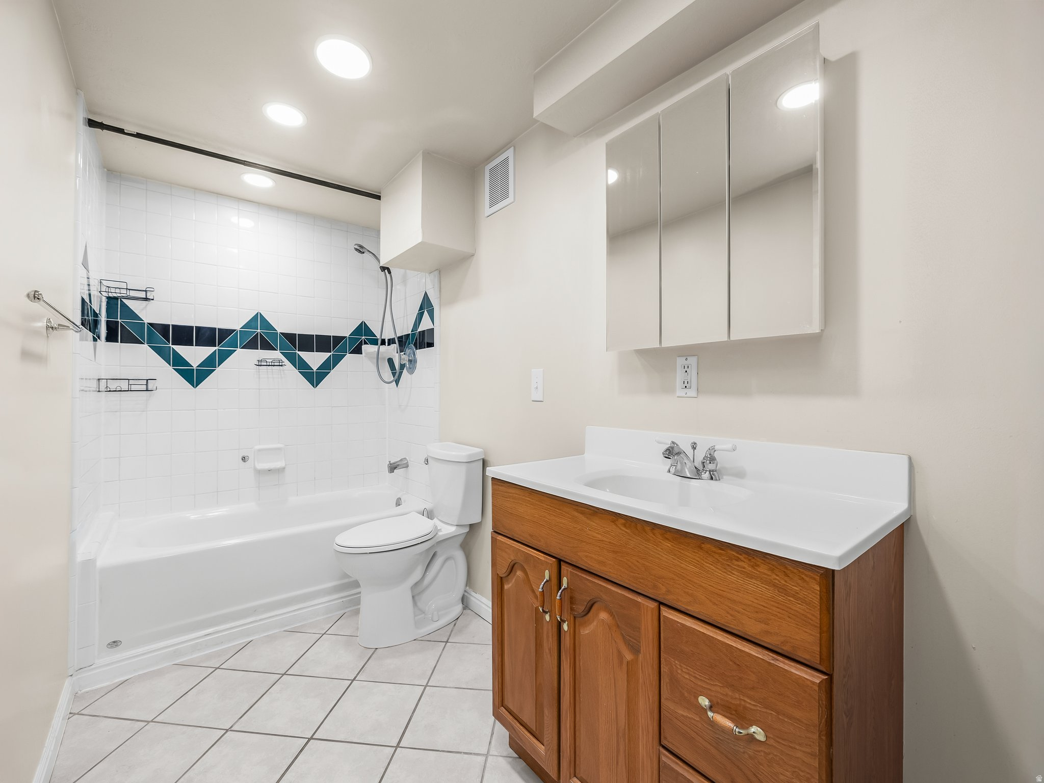 LAKESIDE - Residential