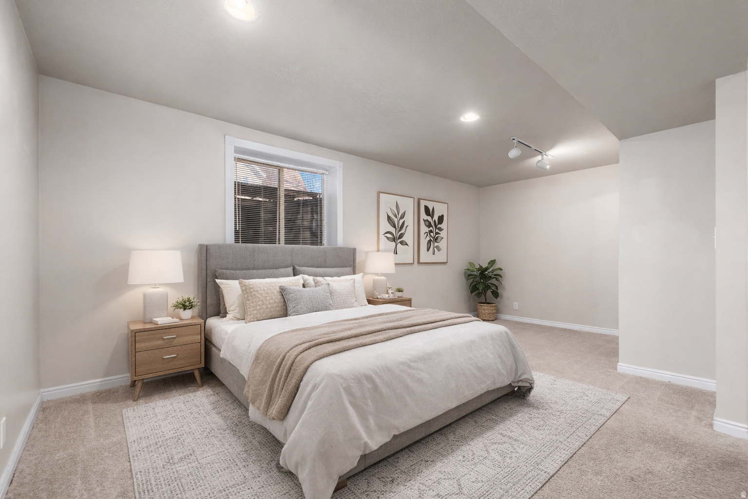 LAKESIDE - Residential