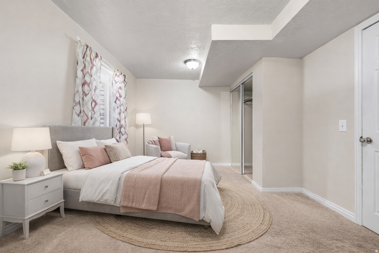 LAKESIDE - Residential