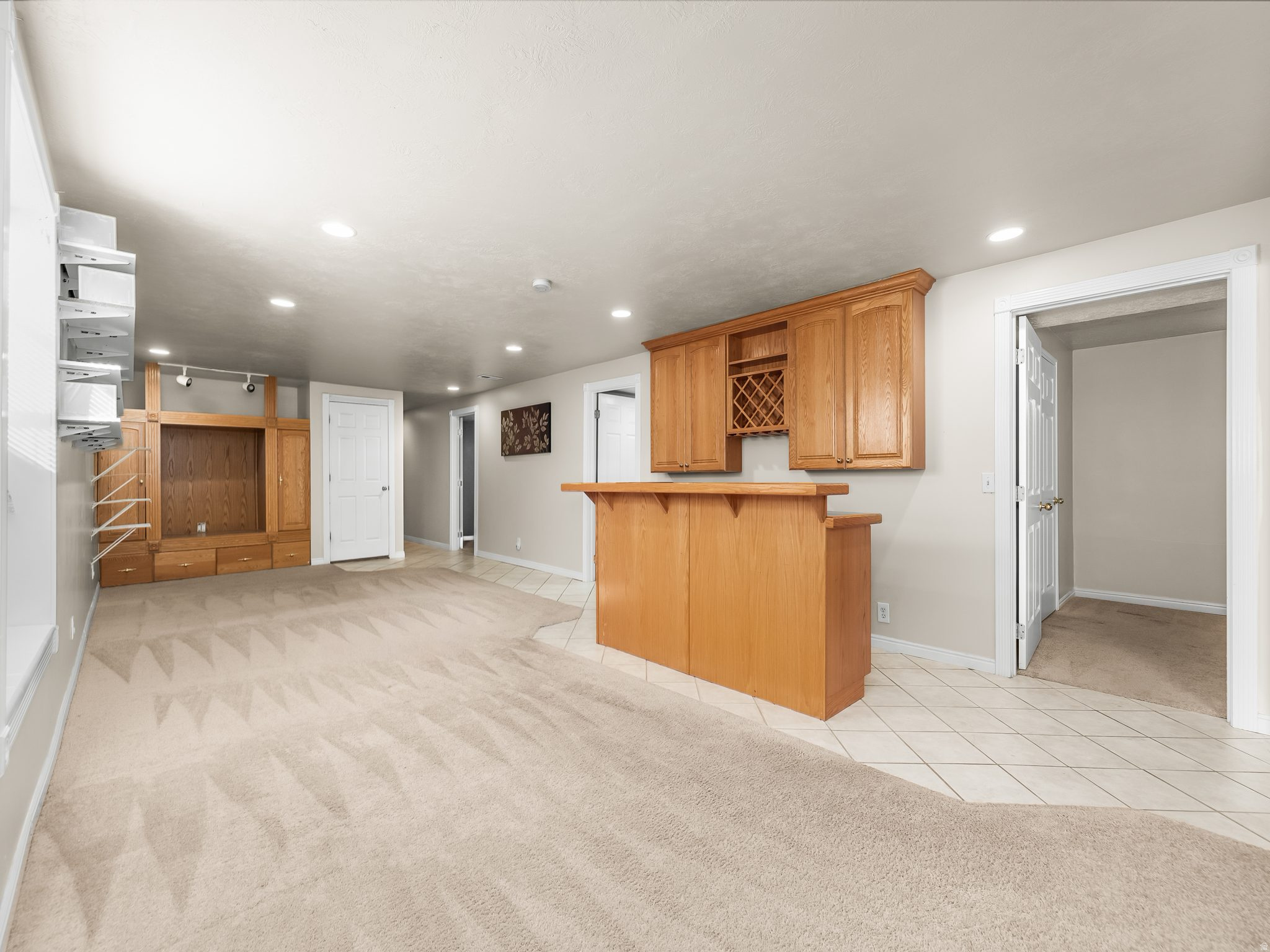 LAKESIDE - Residential