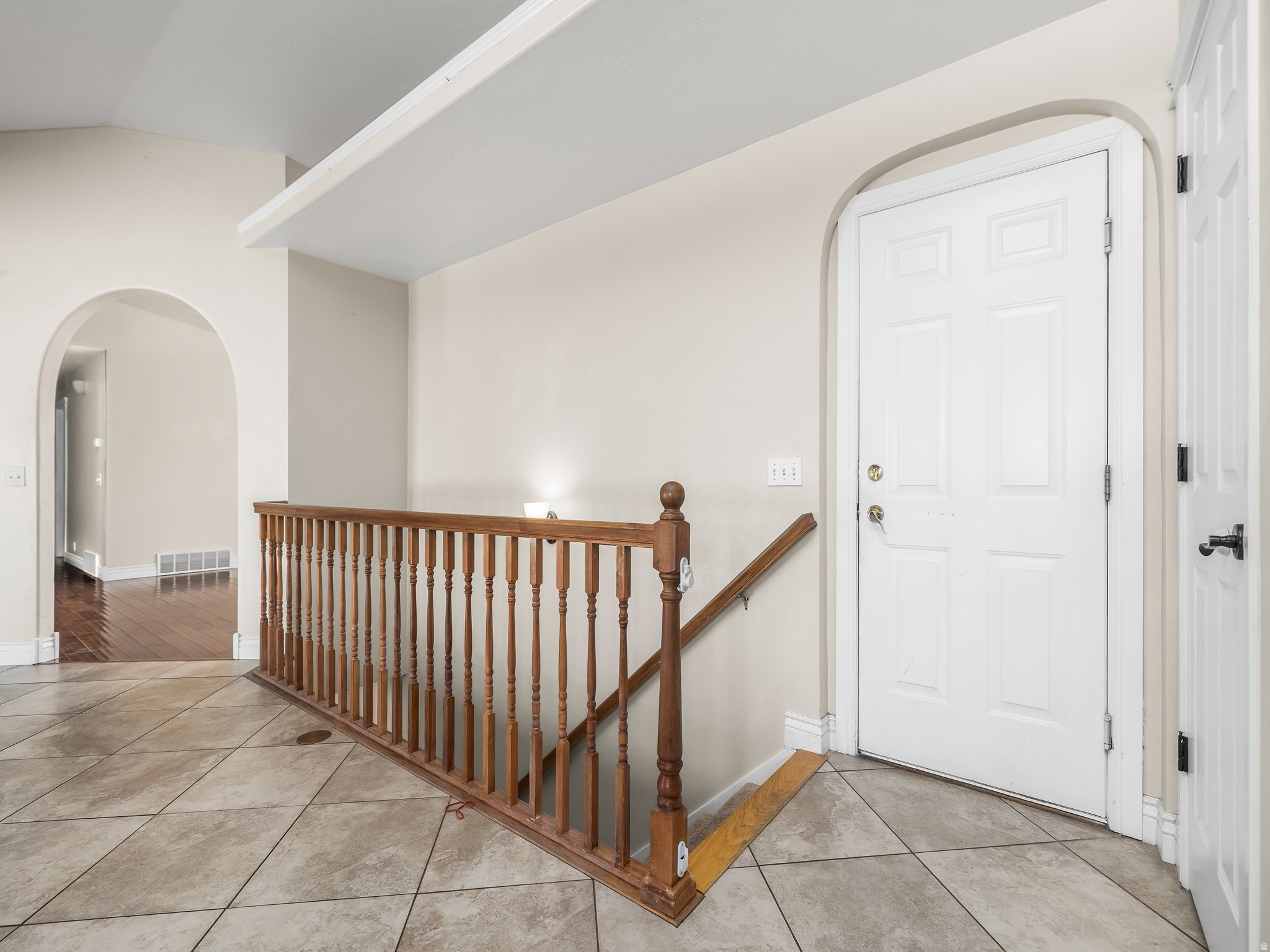 LAKESIDE - Residential