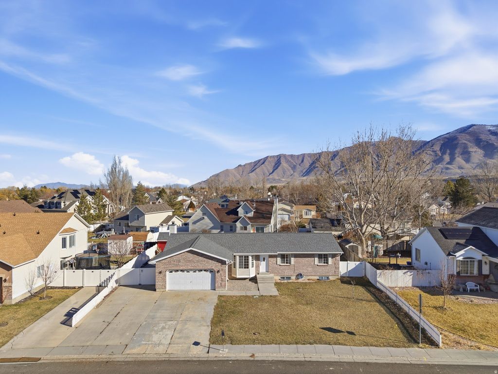 Photo of 796 LAKEVIEW DR W, Stansbury Park, UT 84074 (MLS # 2133327)