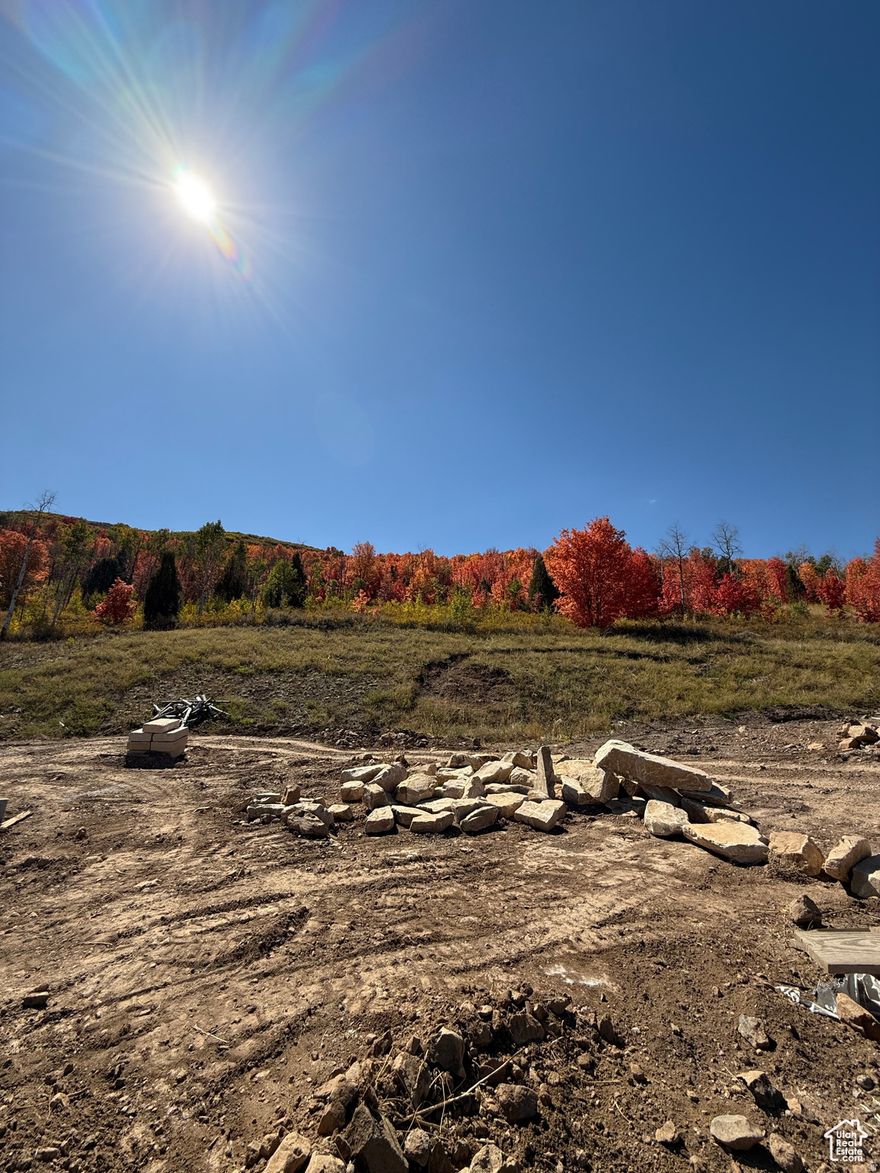 Priced to sell!! Building lot at the top of Benloch Ranch! Views, trees, mountain! 15 min to downtown Heber or Park City. Gorgeous homes being built on both adjacent lots, along with everything the Benloch Ranch community has to offer. One of the largest lots overlooking the whole development, views out the front and a wooded mountainside out the back!