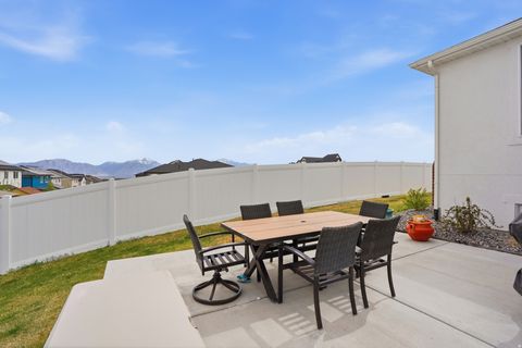 Tiny photo for 6638 W BRAEBURN WAY S, West Jordan, UT 84081 (MLS # 2147805)