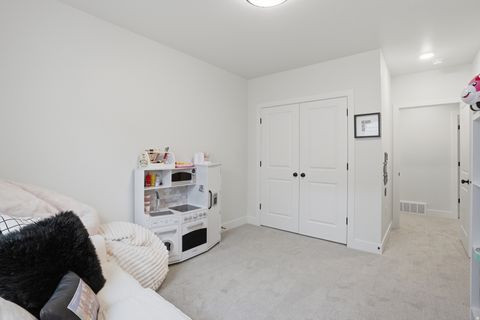 Tiny photo for 6638 W BRAEBURN WAY S, West Jordan, UT 84081 (MLS # 2147805)