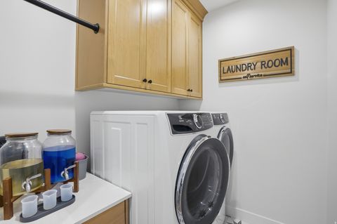 Tiny photo for 6638 W BRAEBURN WAY S, West Jordan, UT 84081 (MLS # 2147805)