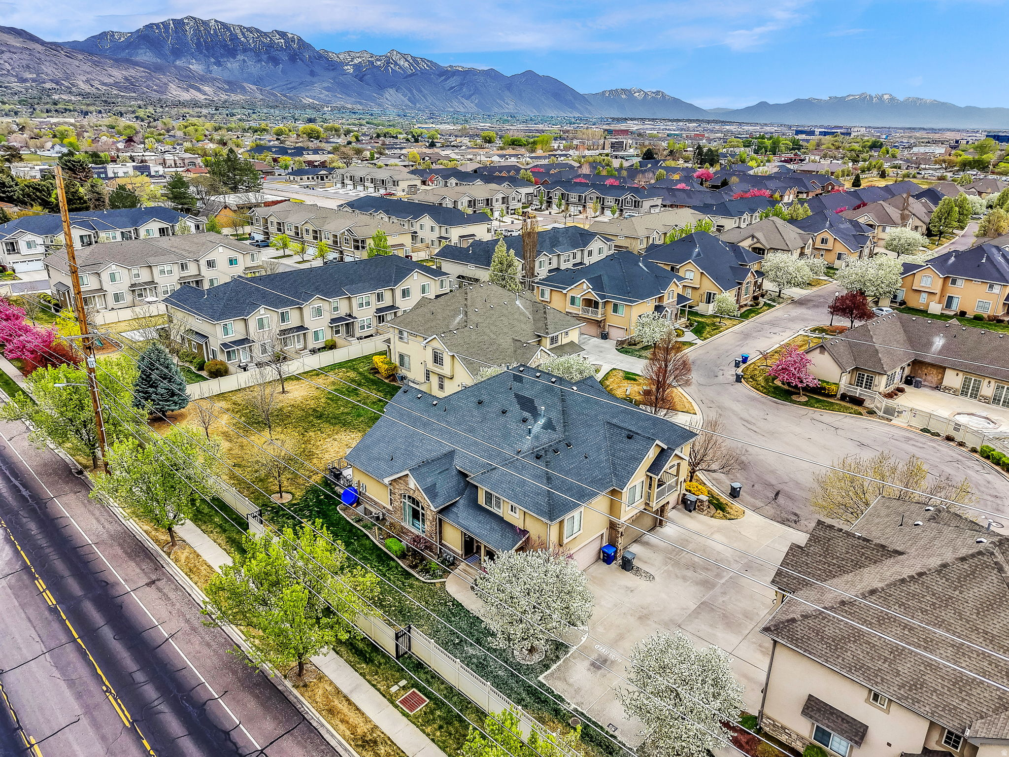 HAYMAKER RETREAT CONDO'S - Residential