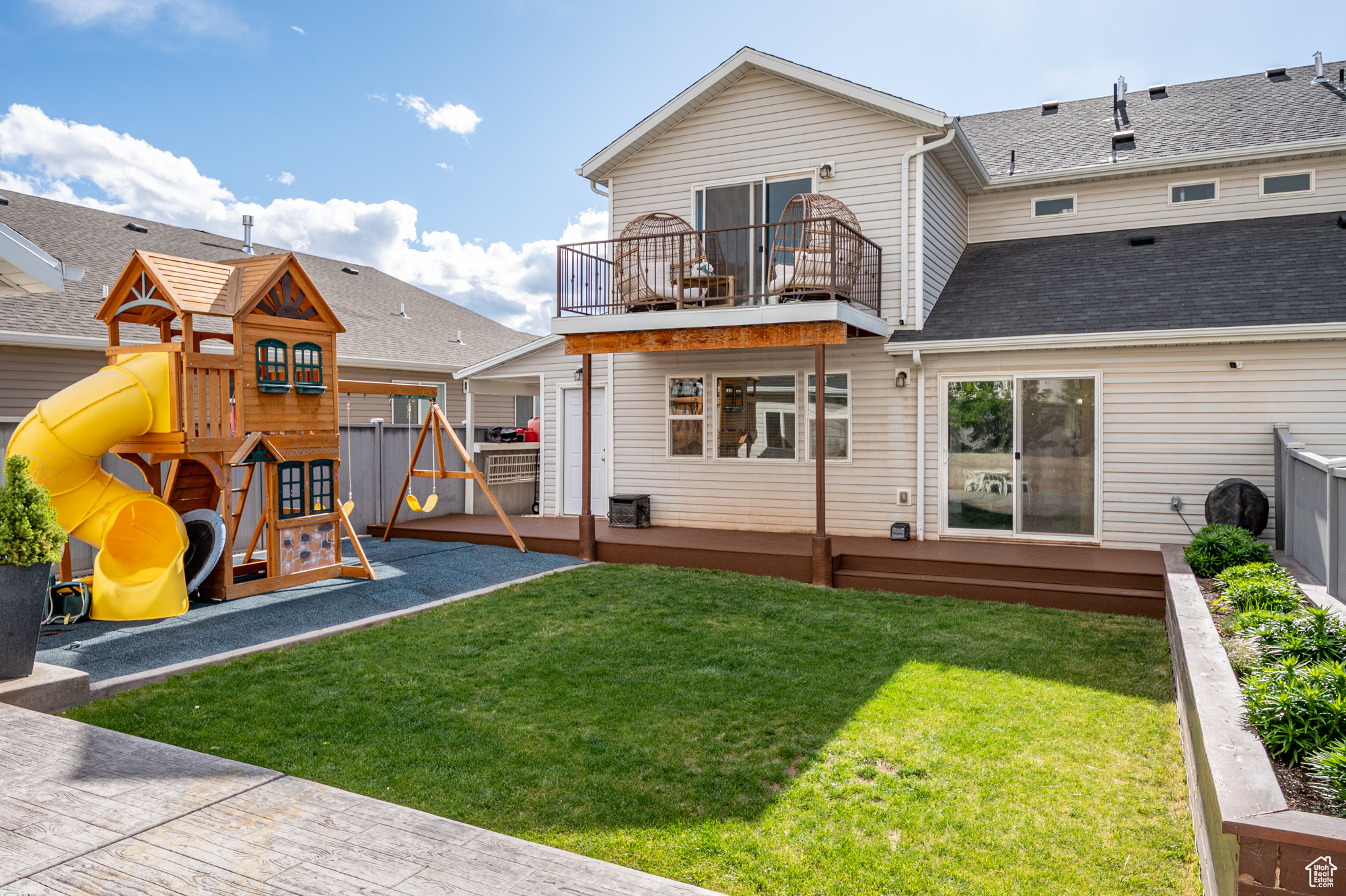 MOUNTAIN VISTA - Residential Income